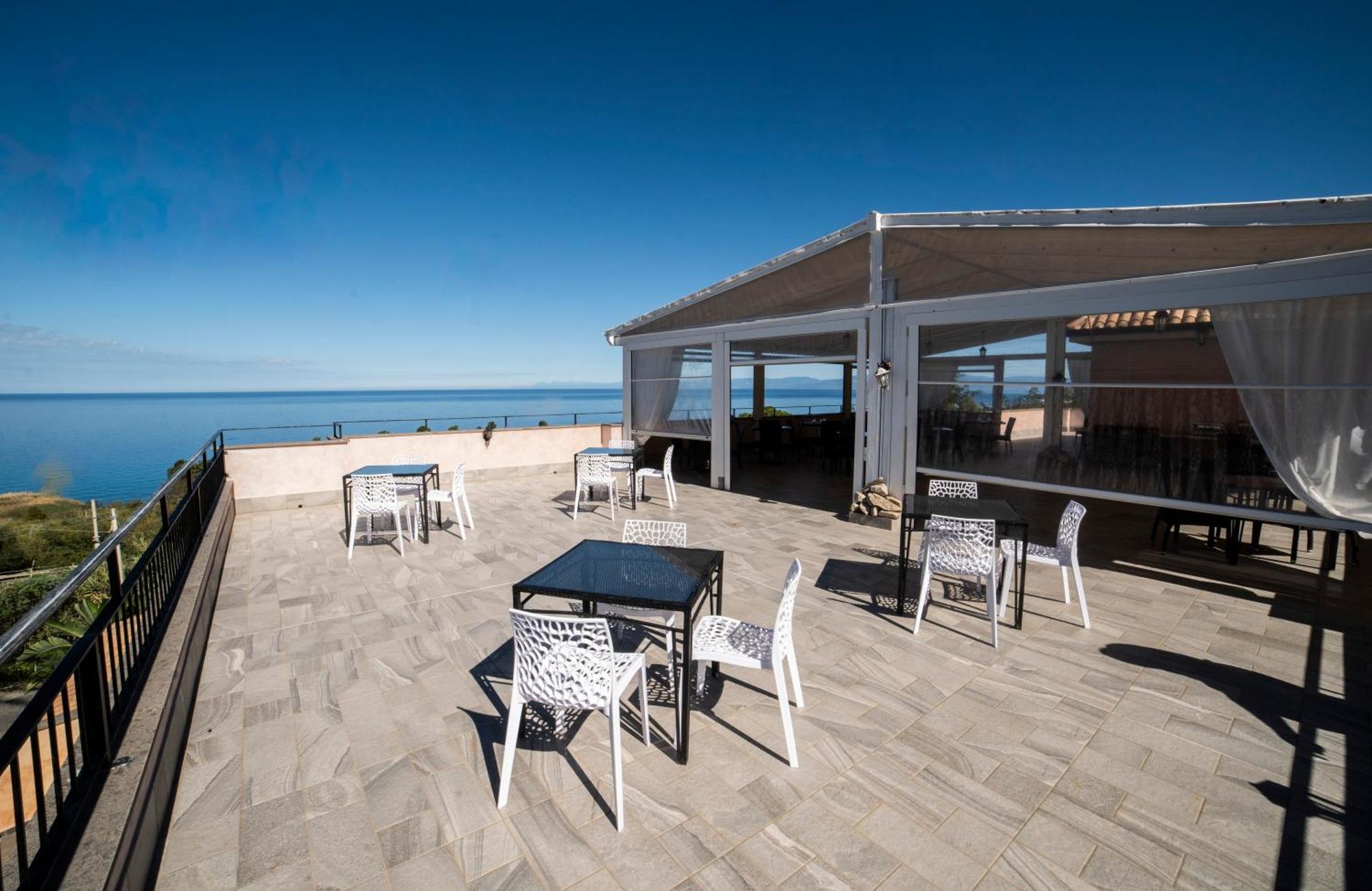 Hotel Unico Cannamele Escape Tropea By Life Parghelia